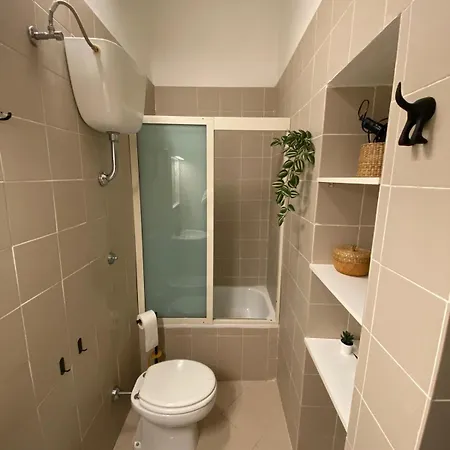 Apartment Break House